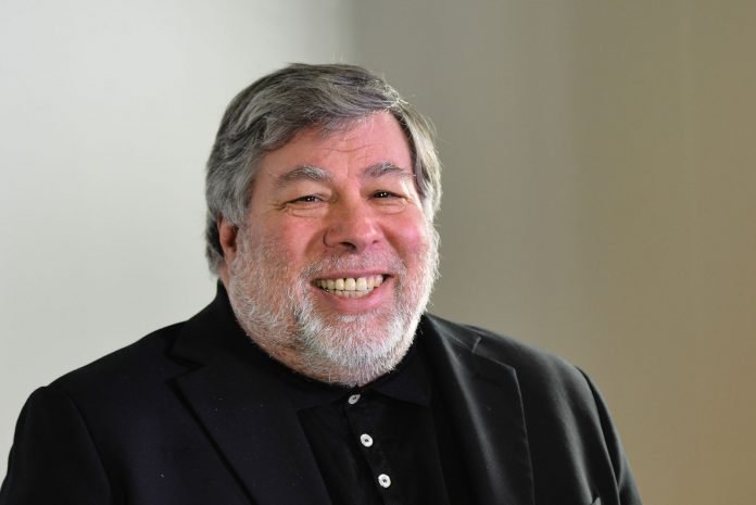 Steve Wozniak's Latest Venture Is A Private Space Company - Ravzgadget