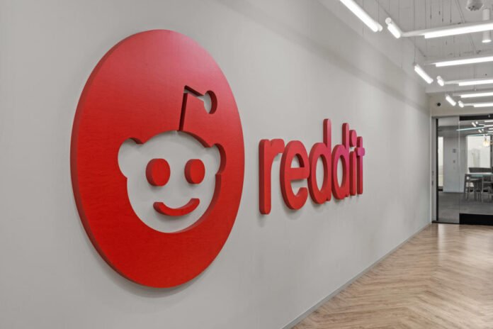 Reddit Reinforces Rules Against Unauthorized AI Scraping - Ravzgadget